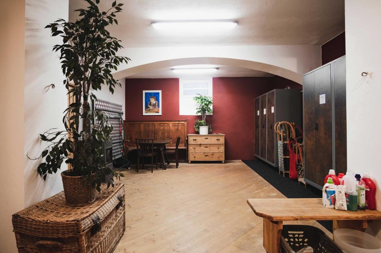 Riedz Apartments Innsbruck- Zentrales Apartmenthaus Mit Gruener Oase Kültér fotó